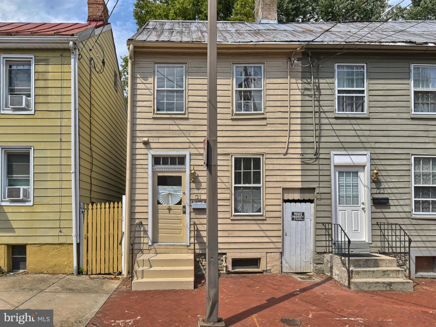125 W South St, Frederick, MD 21701 - photo 1
