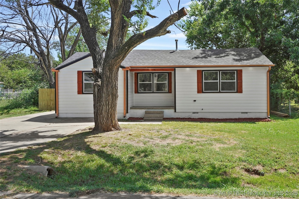 1645 N College Ave, Tulsa, OK 74110 - photo 1