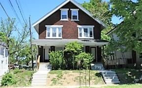 384-386 E 17th Ave