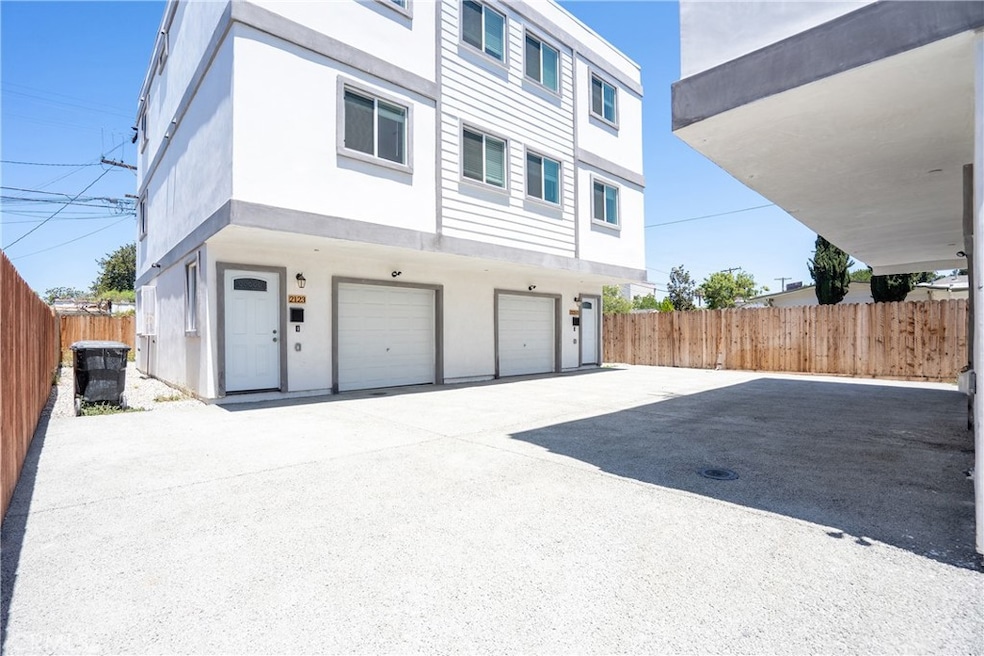 2123 West Blvd, Los Angeles, CA 90016 - photo 1