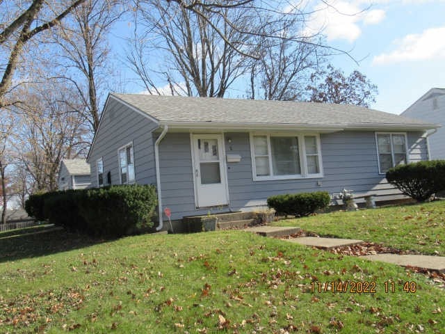 2 4th Dr, Decatur, IL 62521 - photo 1
