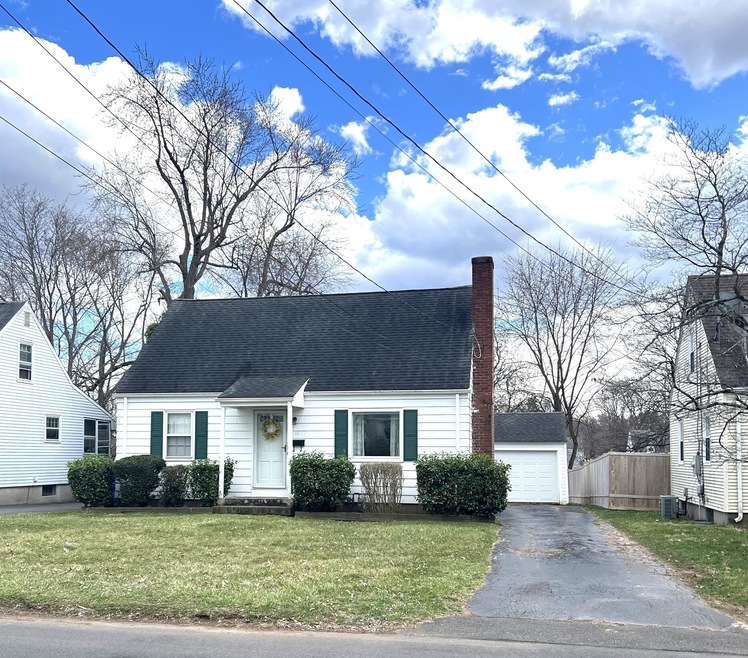 11 Carol Rd, West Hartford, CT 06110 - photo 1