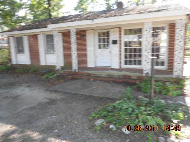 1315 Johnston St, Roanoke Rapids, NC 27870 - photo 1