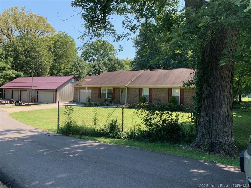 114 Baldwin Dr, New Albany, IN 47150 - photo 1