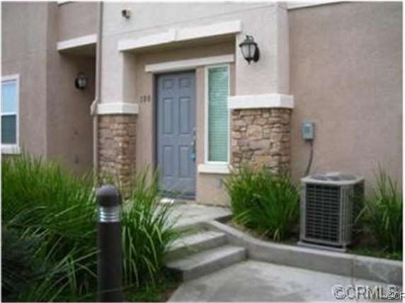 15427 Park Point Ave unit 100, Lake Elsinore, CA 92532 - photo 1