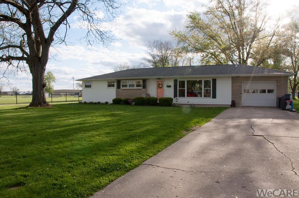 601 S Wentz St, Wapakoneta, OH 45895 - photo 1