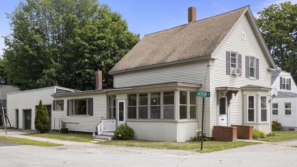 19 Sylvain St, Rochester, NH 03867 - photo 1