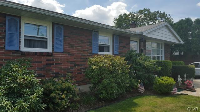 1018 E Congress St, Allentown, PA 18109 - photo 1