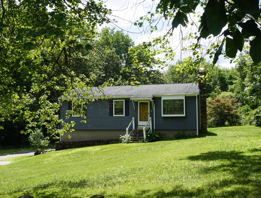 112 Slab Meadow Rd, Morris, CT 06763 - photo 1