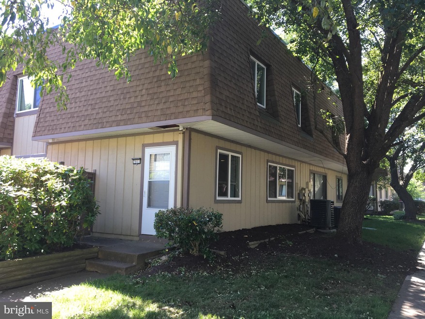 7911 Casa Grande Place unit A, Alexandria, VA 22309 - photo 1