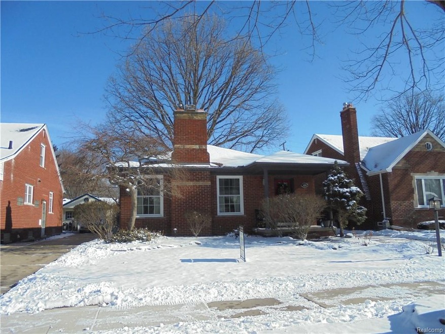 FRONT EXTERIOR