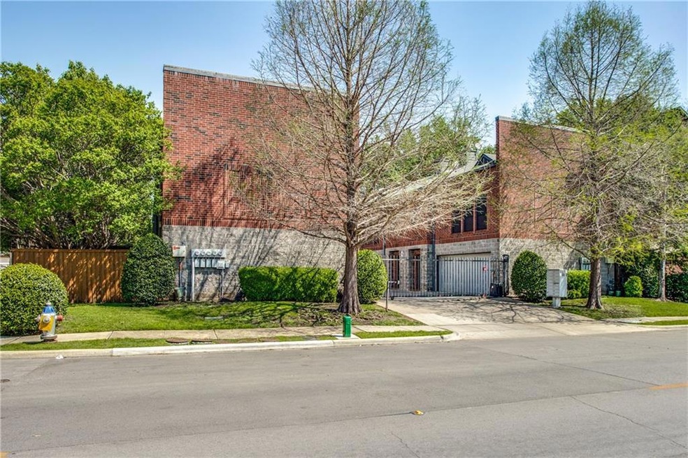 Exclusive boutique style contemporary condo commun