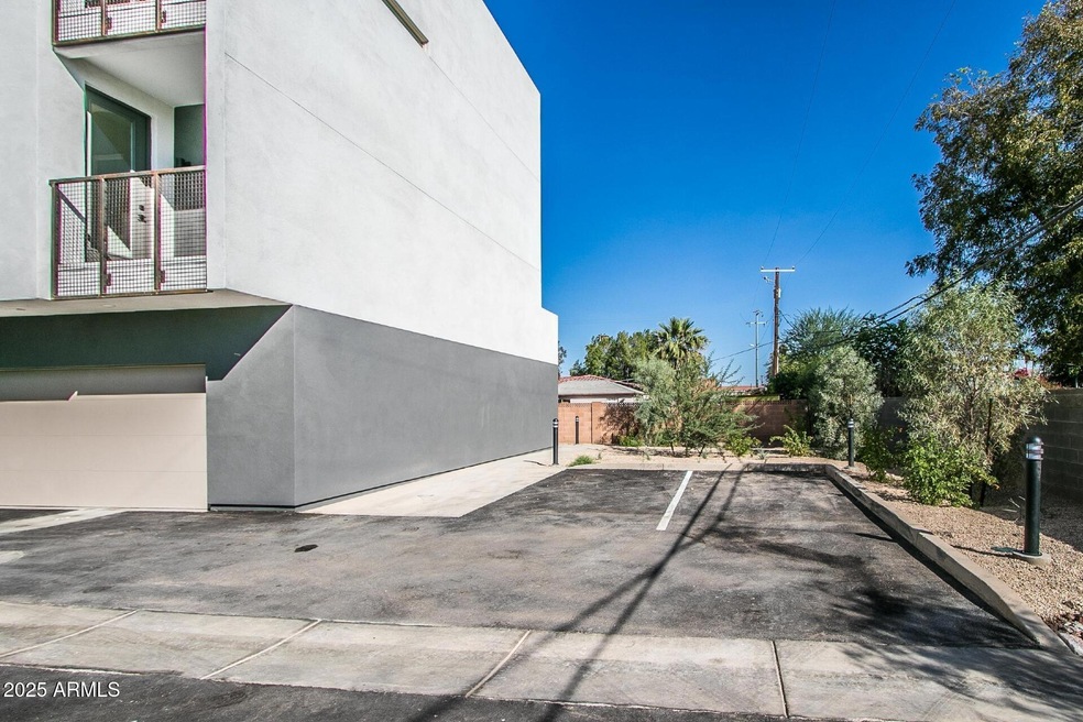 1443 E Osborn Rd, Phoenix, AZ 85014 - photo 1