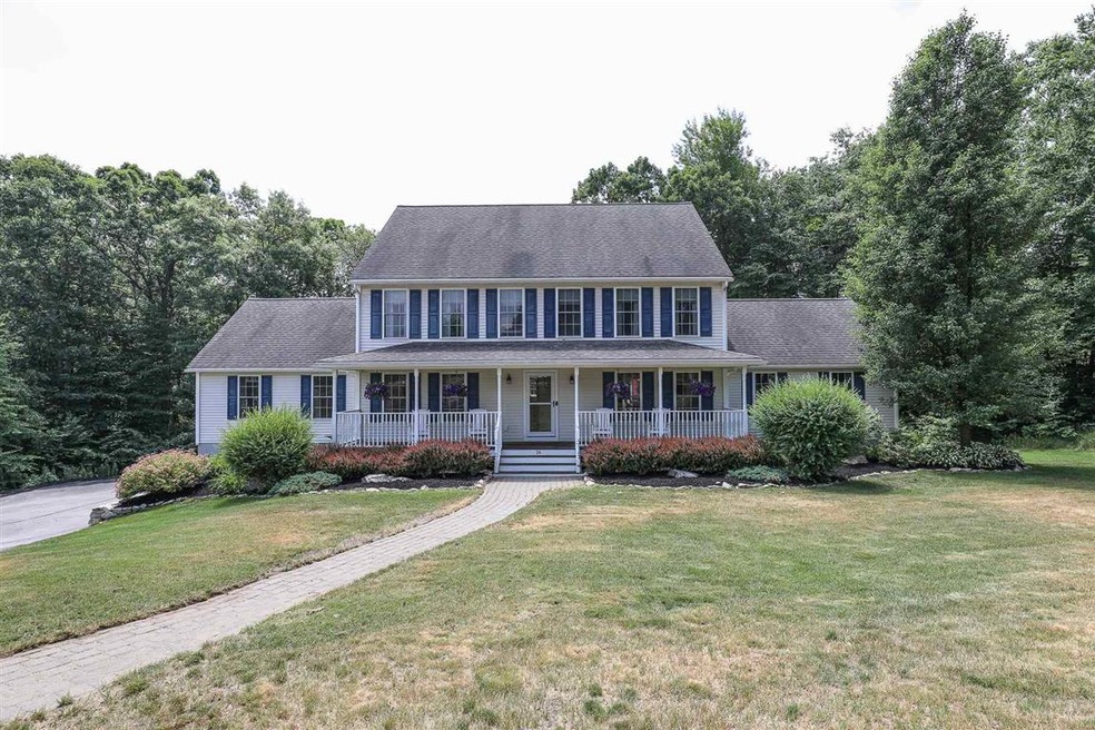 16 Northview Terrace, Hooksett, NH 03106 - photo 1