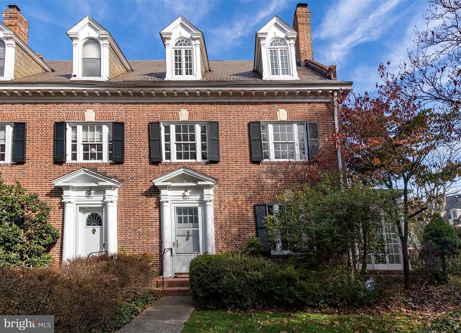 604 W University Pkwy, Baltimore, MD 21210 - photo 1