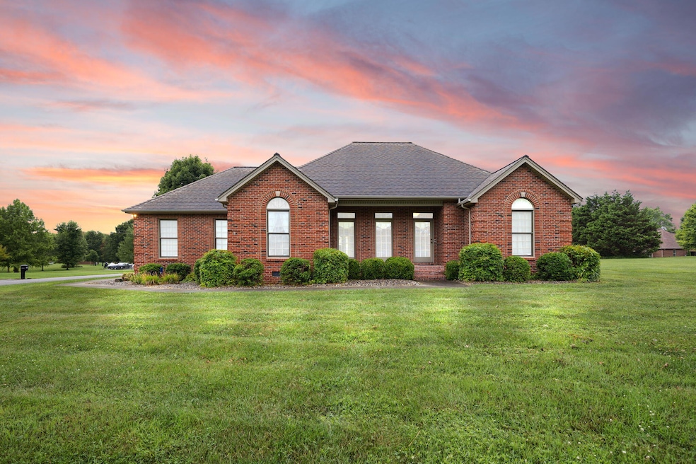 Pending $355,000 • Co-Listing Agent