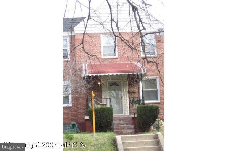 4422 Cedar Garden Rd, Baltimore, MD 21229 - photo 1
