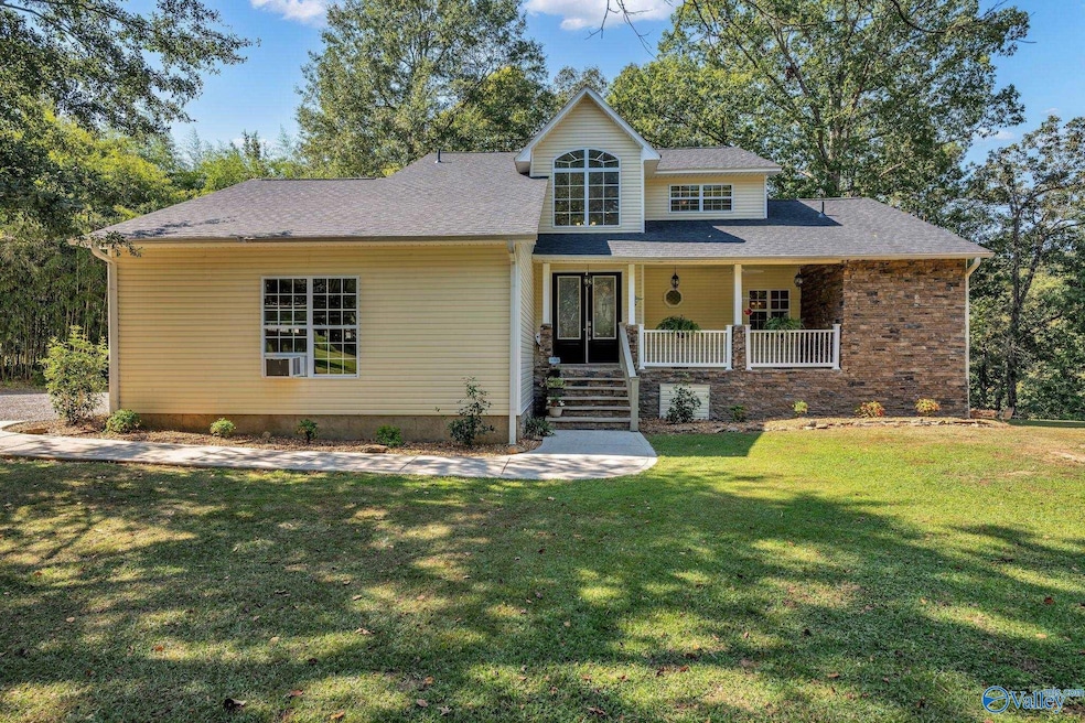 For Sale $727,500 • Co-Listing Agent