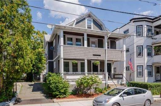 135 Albion St unit 2, Somerville, MA 02144 - photo 1
