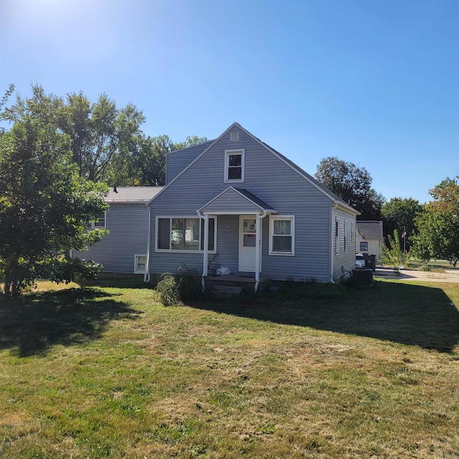 3403 Rownd St, Cedar Falls, IA 50613 - photo 1