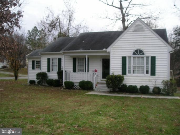 12101 Timbernorth Ct, Midlothian, VA 23112 - photo 1