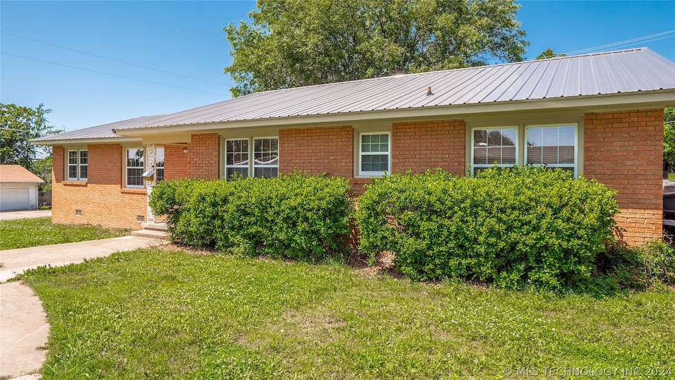 1501 E Seminole Ave, McAlester, OK 74501 - photo 1