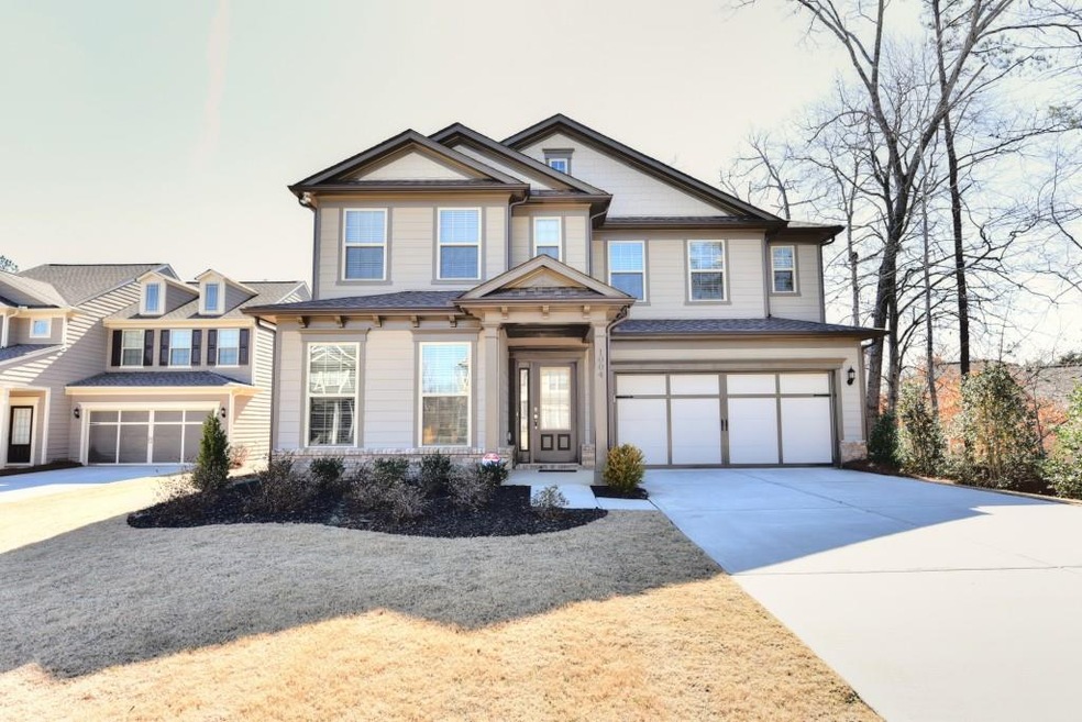 Fabulous 2 year new immaculate home with Master on
