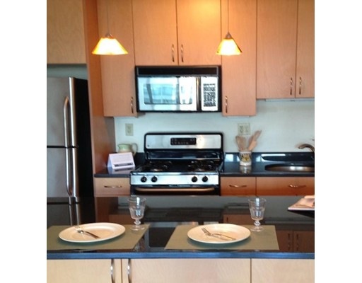 Hawthorne Place Condominium unit 8P, Boston, MA 02114 - photo 1