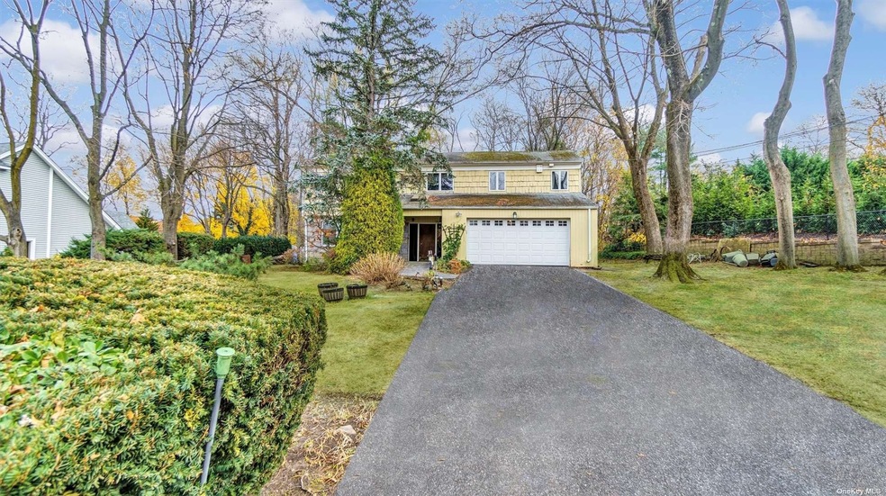 2 Fairview Ln, Glen Cove, NY 11542 - photo 1