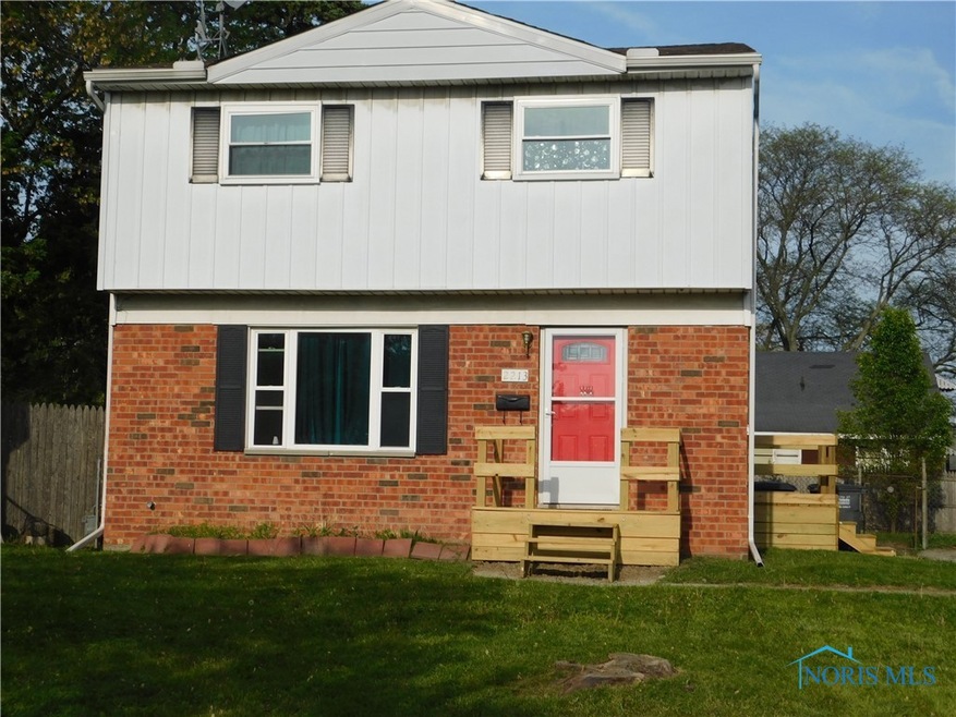 2213 Dahlia Cir, Toledo, OH 43611 - photo 1