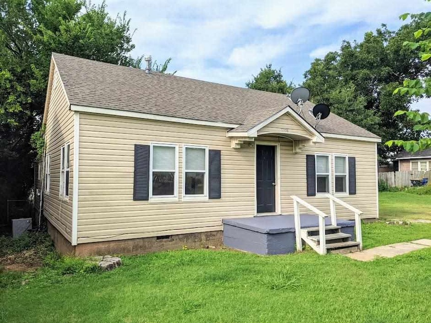 1108 W Oak Ave, Duncan, OK 73533 - photo 1