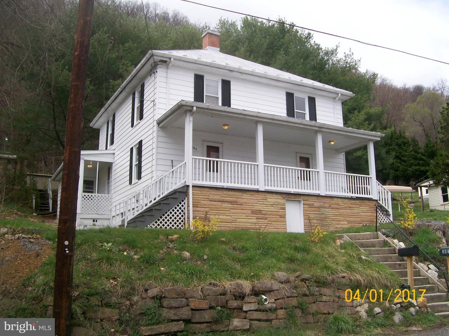 397 Wilkes St, Berkeley Springs, WV 25411 - photo 1