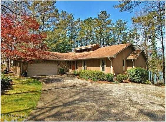 6550 Yacht Club Rd, Flowery Branch, GA 30542 - photo 1