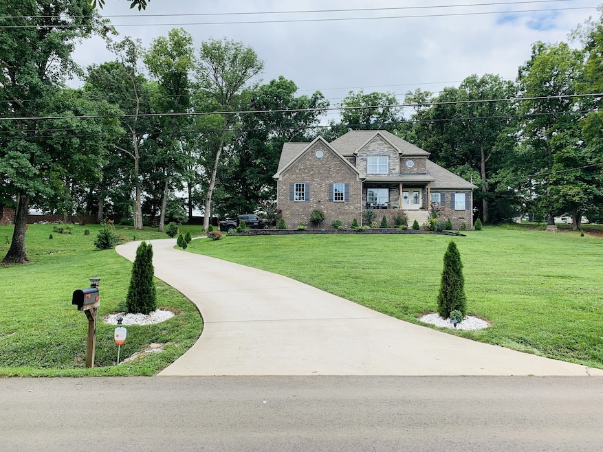 714 Eastland Ln, Lebanon, TN 37090 - photo 1