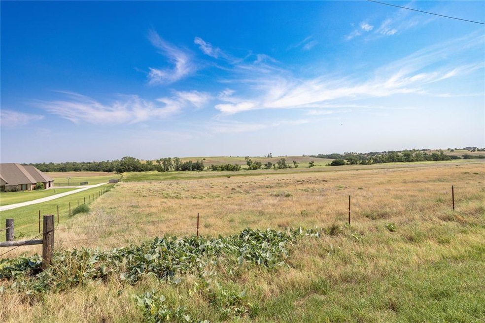 View of local wilderness with a rural view