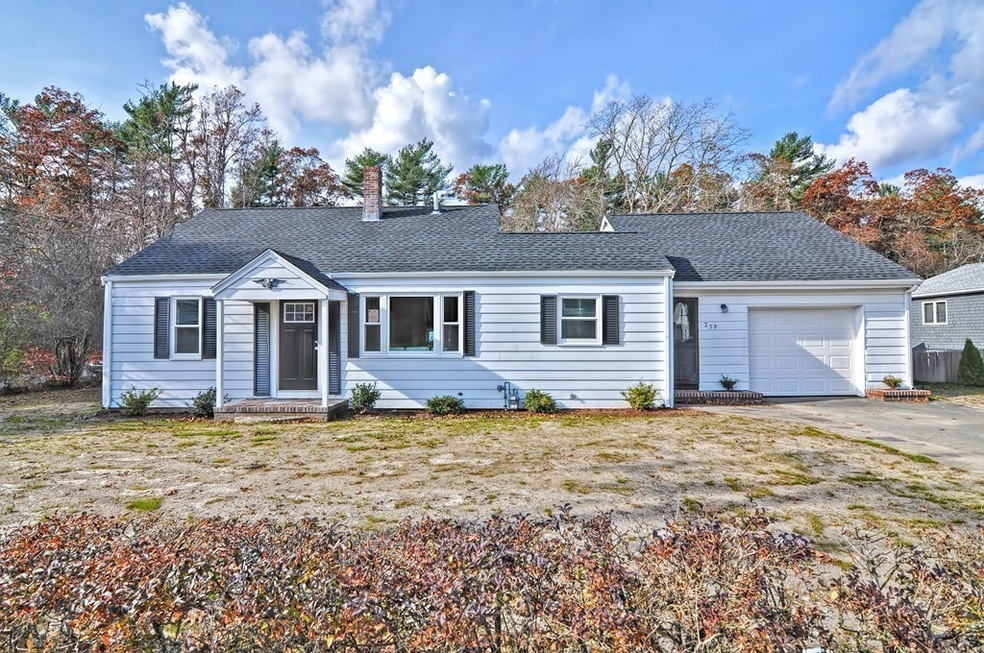 259 Marion Rd, Wareham, MA 02571 - photo 1