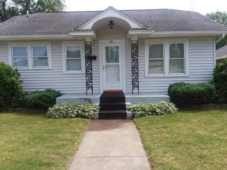 820 Burns St, Niles, MI 49120 - photo 1