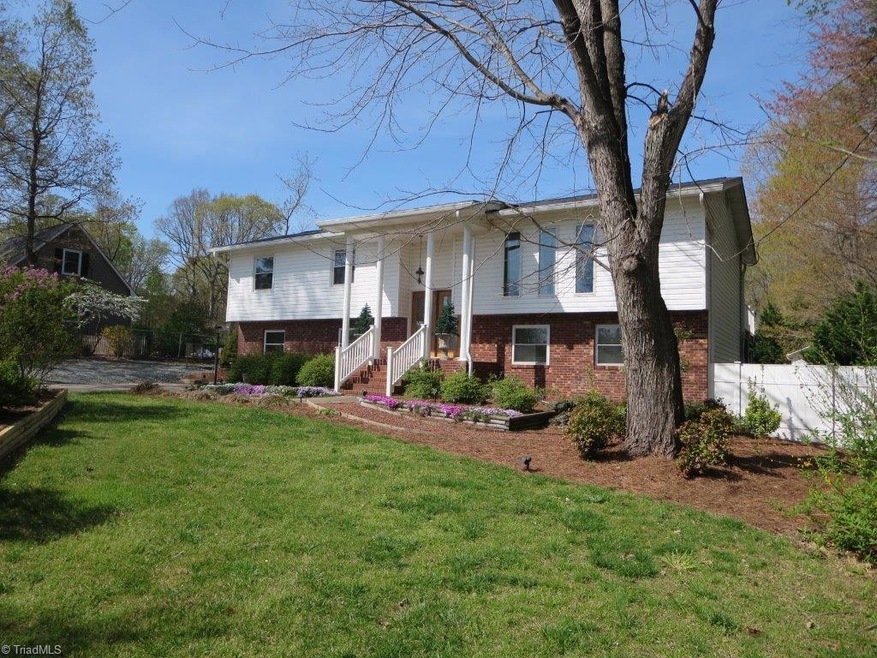 926 Mcdowell Rd, Asheboro, NC 27205 - photo 1