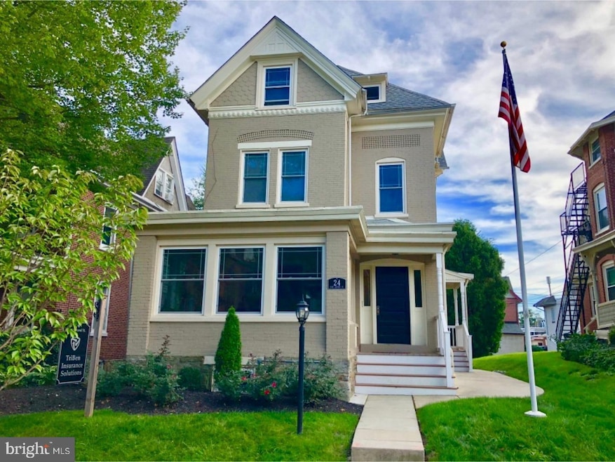 24 E 2nd St, Media, PA 19063 - photo 1