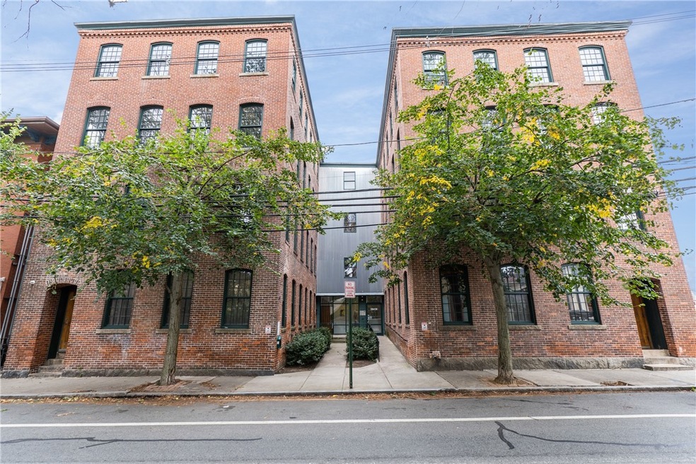 407 Pine St unit 204, Providence, RI 02903 - photo 1