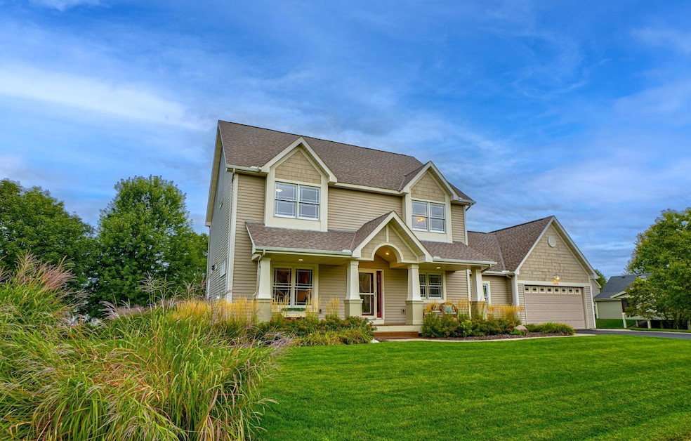 Sold $710,555 • Co-Listing Agent