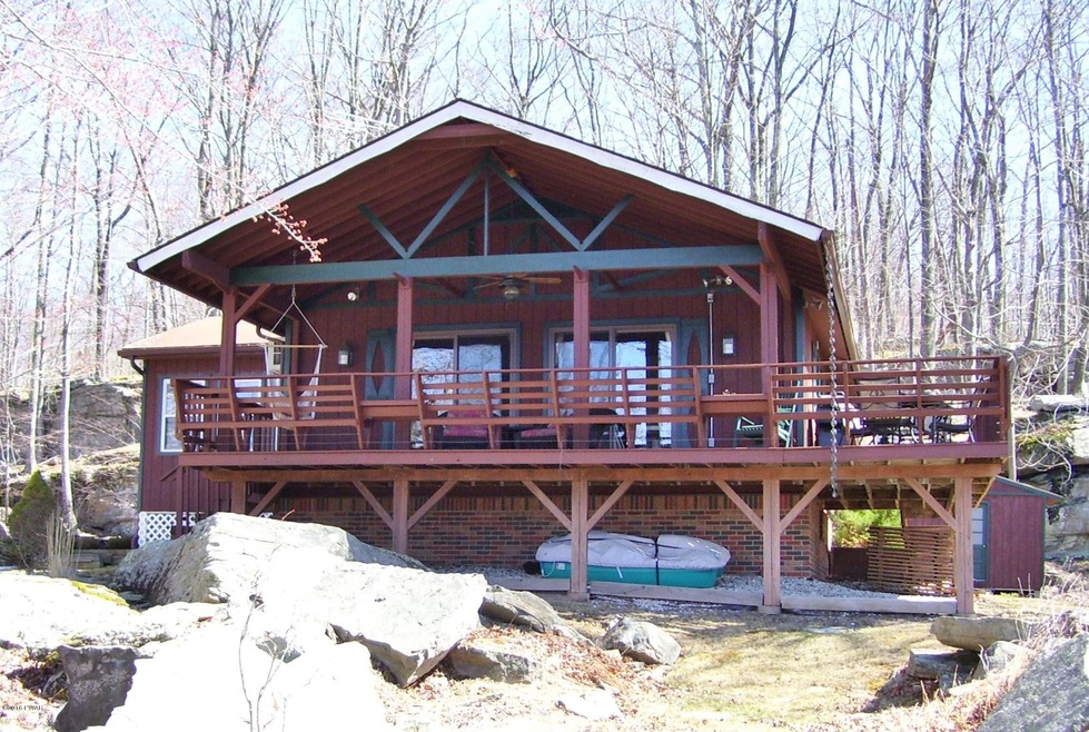 119 E Shore Dr, Hawley, PA 18428 - photo 1