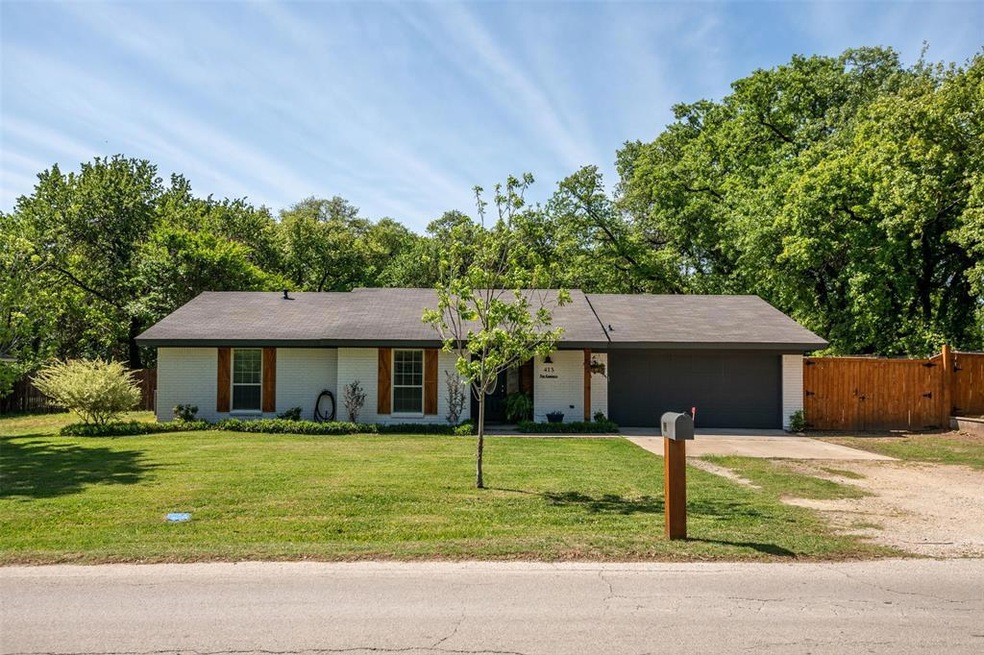 Gorgeous ranch style home painted to perfection