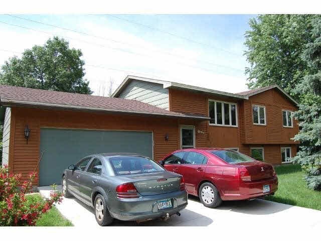 260 123rd Ln NW, Coon Rapids, MN 55448 - photo 1