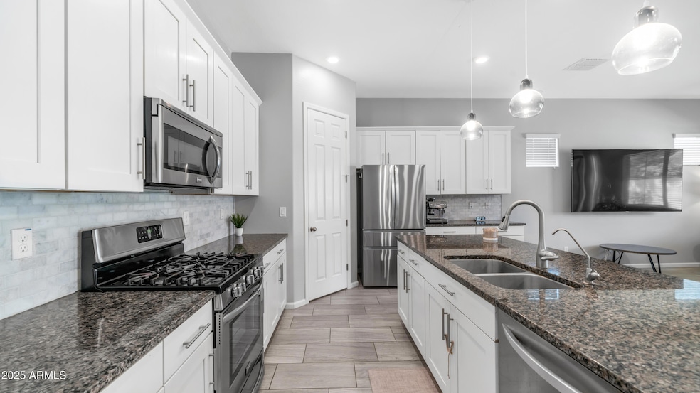 1104 E Tekoa Ave Interior-9
