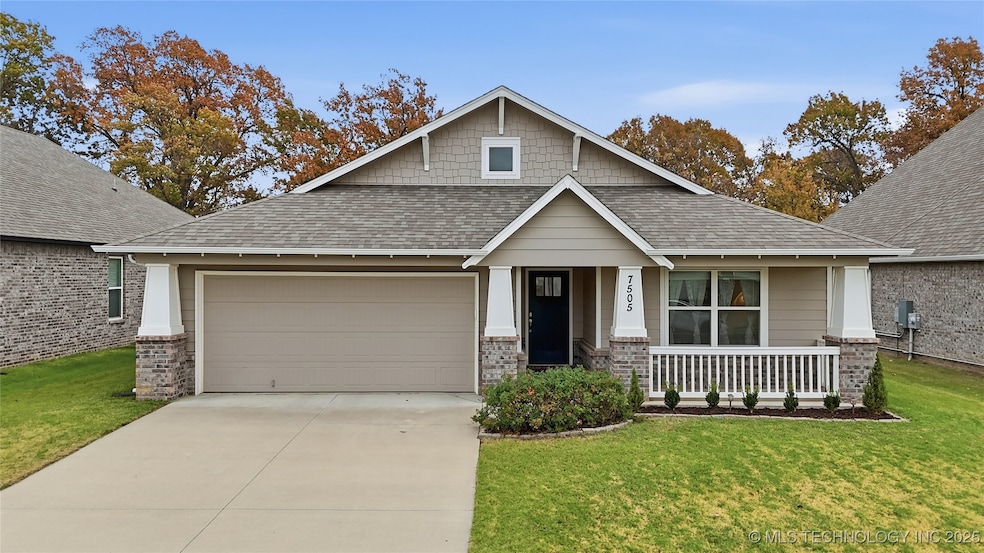 7505 S Walnut Ave, Broken Arrow, OK 74011 - photo 1