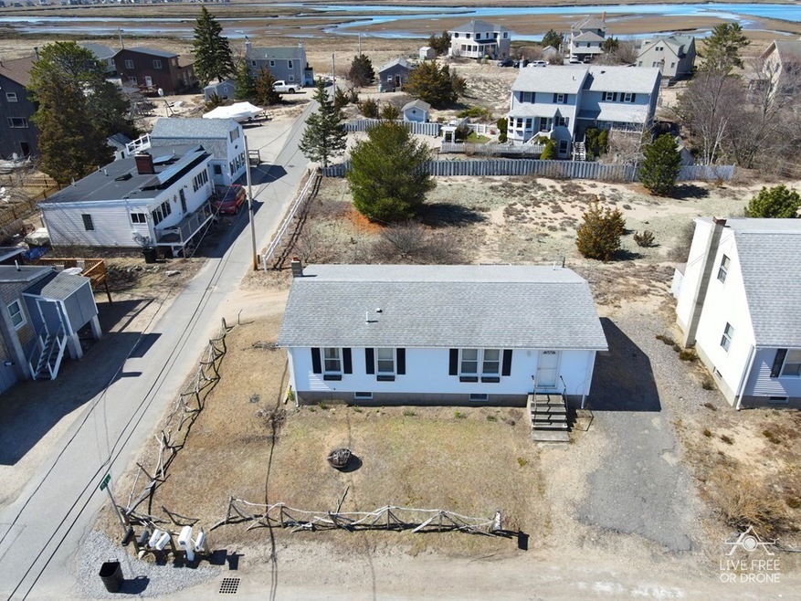 131 Old Point Rd, Newburyport, MA 01950 - photo 1