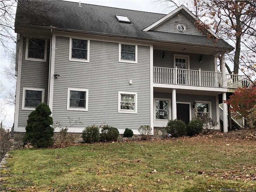 28 Woodridge Dr S, Stamford, CT 06902 - photo 1