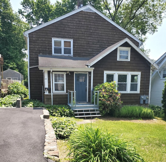 14 Sycamore St, Norwalk, CT 06855 - photo 1