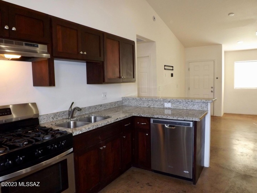 1306 E 9th St unit 2, Tucson, AZ 85719 - photo 1